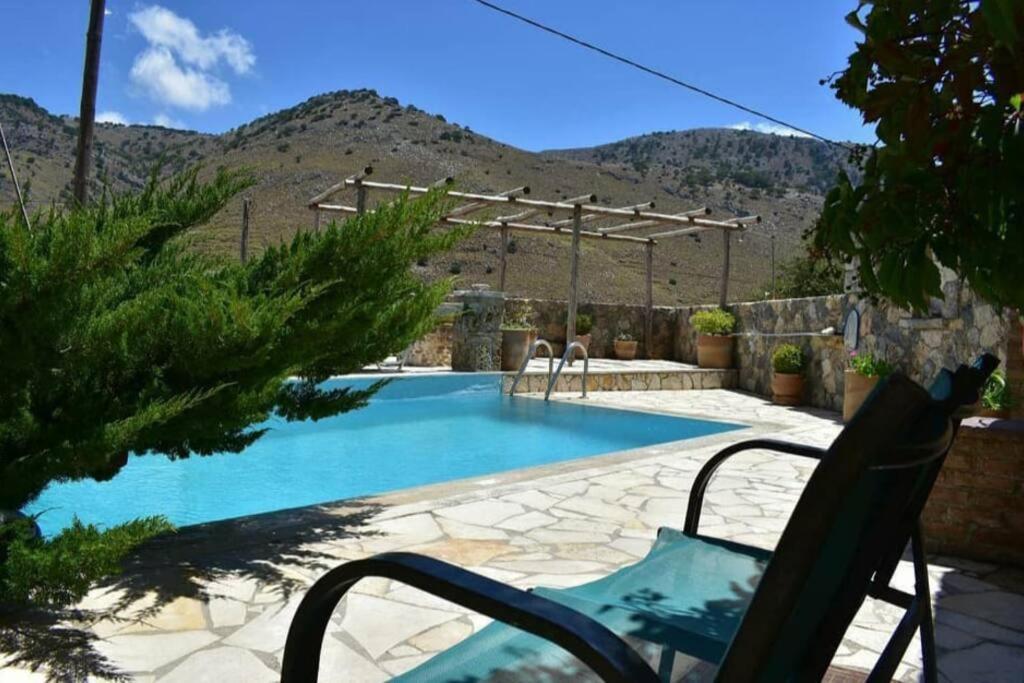 Traditional Villa With Pool In Sfakia Imbros Buitenkant foto