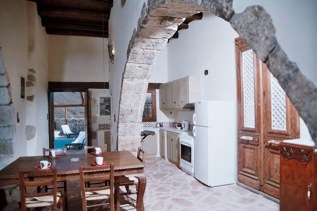 Traditional Villa With Pool In Sfakia Imbros Buitenkant foto